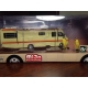 Breaking Bad - Réplique métal Fleetwood Bounder 1986 RV avec 2 figurines