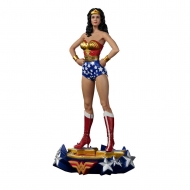 DC Comics - Statuette 1/10 Deluxe Art Scale Wonder Woman Lynda Carter 23 cm