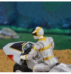 Power Rangers Lightning Collection - Figurine In Space Silver Ranger 15 cm