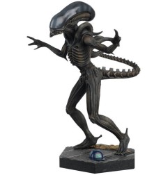 Alien vs. Predator - The  Collection statuette 1/16 Xenomorph Drone 15 cm