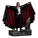 Universal Monsters - Statuette 1/10 Deluxe Art Scale Dracula 22 cm