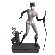 Batman The Animated Series - Statuette Femme Fatales Black & White Catwoman EU Exclusive 23 cm