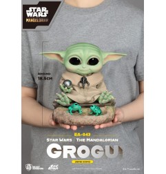 Star Wars : The Mandalorian - Statuette Egg Attack Grogu 18 cm
