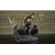 Indiana Jones : Les Aventuriers de l'arche maudit - Statuette Deluxe Gallery Escape with Idol 25 cm