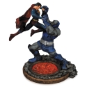 DC Comics - Statuette Superman vs. Darkseid 2nd Edition 32 cm