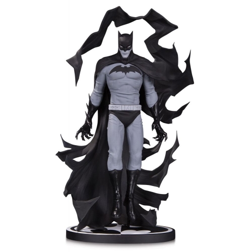 Batman Black & White - Statuette by Becky Cloonan 23 cm
