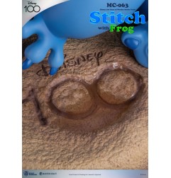 Disney 100th - Statuette Master Craft Stitch avec grenouille 34 cm