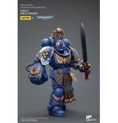 Warhammer 40k - Figurine 1/18 Ultramarines Lieutenant with Power Fist 12 cm