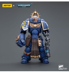 Warhammer - 40k figurine 1/18 Ultramarines Lieutenant with Power Fist 12 cm