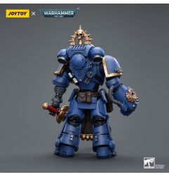 Warhammer 40k - Figurine 1/18 Ultramarines Lieutenant with Power Fist 12 cm
