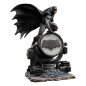 DC Comics - Zack Snyder's Justice League statuette 1/10 Deluxe Art Scale Batman on Batsignal 28 cm