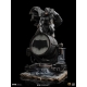 DC Comics - Statuette Zack Snyder's Justice League 1/10 Deluxe Art Scale Batman on Batsignal 28 cm