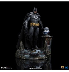 DC Comics - Statuette Art Scale 1/10 Batman Unleashed Deluxe 24 cm