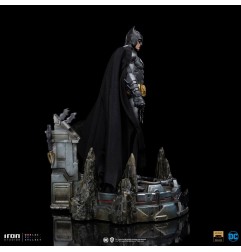 DC Comics - Statuette Art Scale 1/10 Batman Unleashed Deluxe 24 cm