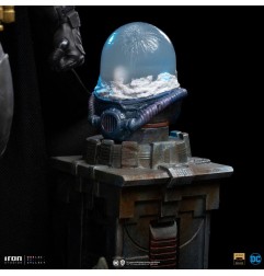 Batman - Statuette Art Scale 1/10 Batman Unleashed Deluxe 24 cm