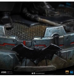 DC Comics - Statuette Art Scale 1/10 Batman Unleashed Deluxe 24 cm