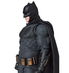 Batman - Figurine MAFEX Ultraman  Zack Snyder's Justice League Ver. 16 cm
