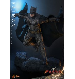 The Flash - Figurine Movie Masterpiece 1/6 Batman 30 cm