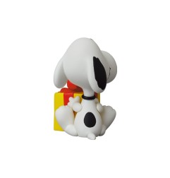 Peanuts - Mini figurine Medicom UDF série 15 Gift Snoopy 6 cm