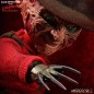 Freddy Les Griffes de la nuit - Poupée sonore Freddy Krueger 25 cm