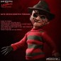 Freddy Les Griffes de la nuit - Poupée sonore Freddy Krueger 25 cm