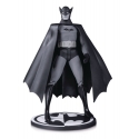 Batman Black & White -  Figurine First Appearance  by Bob Kane 17 cm