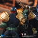 2000 AD - Figurine 1/18 Exquisite Mini Judge Dredd Gaze Into The Fist of Dredd 10 cm