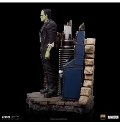 Universal Monsters - Statuette 1/10 Deluxe Art Scale Frankenstein Monster 24 cm