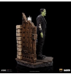 Universal Monsters - Statuette 1/10 Deluxe Art Scale Frankenstein Monster 24 cm
