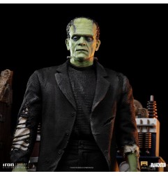 Universal Monsters - Statuette 1/10 Deluxe Art Scale Frankenstein Monster 24 cm