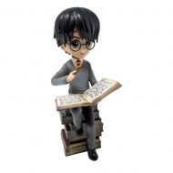 Harry Potter - Statuette Harry and the Pile of Spell Book 21 cm