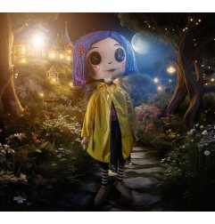 Coraline - Peluche 1/1  with Button Eyes 152 cm