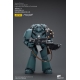 Warhammer The Horus Heresy - Figurine 1/18 Sons of Horus MKVI Tactical Squad Legionary with Bolter & Chainblade 12 cm
