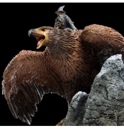 Le Seigneur des Anneaux - Statuette Gandalf on Gwaihir 15 cm