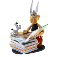 Asterix - Statuette Collectoys Asterix pile d'albums 2nd Edition 23 cm