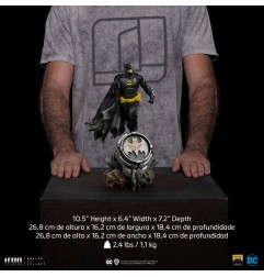 DC Comics - Statuette 1/10 BDS Art Scale Batman Deluxe (Black Version Exclusive) heo EU Exclusive 30 cm