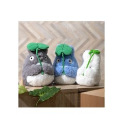 Mon voisin Totoro - Peluche Nakayoshi Big Totoro avec feuille 21 cm