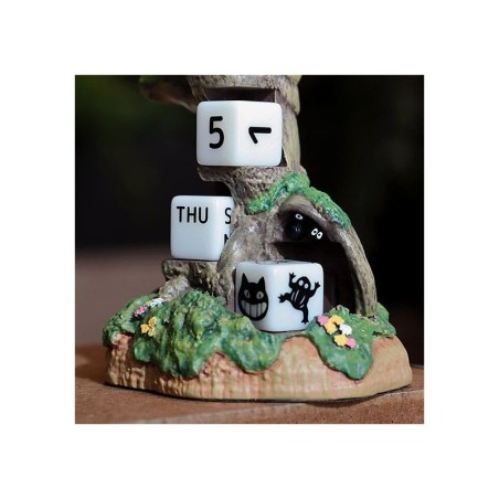 Mon voisin Totoro - Statuette Three-wheeler Diorama / Calendar 11 cm