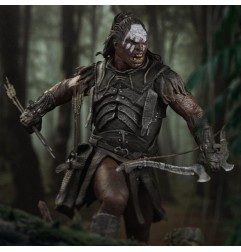 Le Seigneur des Anneaux - Statuette 1/10 Art Scale Lurtz, Uruk-Hai Leader 23 cm