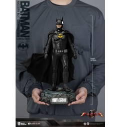 DC Comics - Batman statuette Master Craft Batman Modern Suit 42 cm