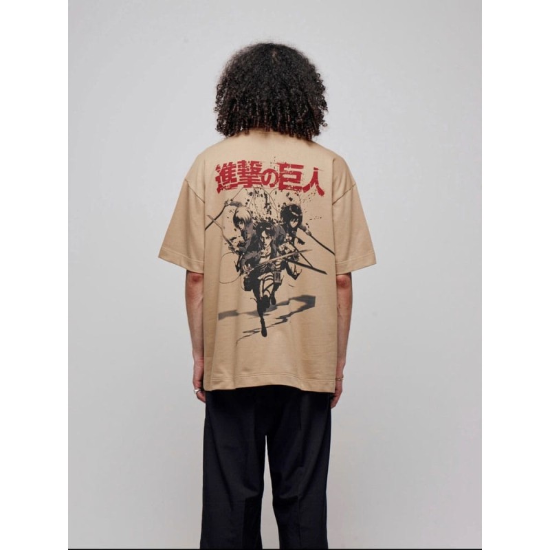 - Attack on Titan T-Shirt Graphic Beige 