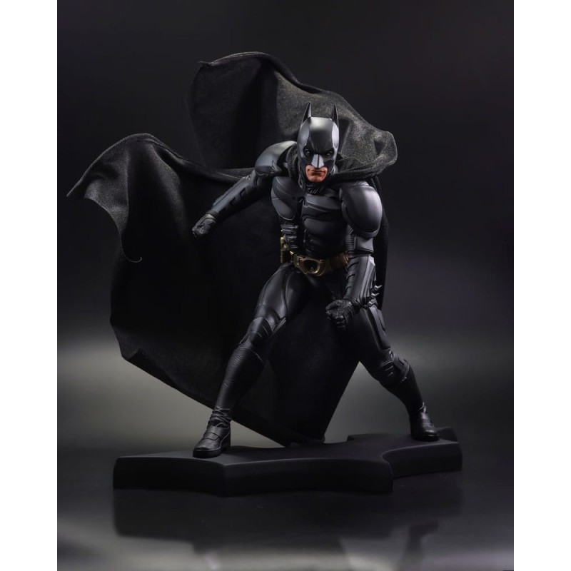 DC Comics - DC Direct statuette Resin DC Movie Statues Batman (The Dark Knight) 24 cm DC Comics - DC Direct statuette Resin DC Movie Statues Batman (The Dark Knight) 24 cm