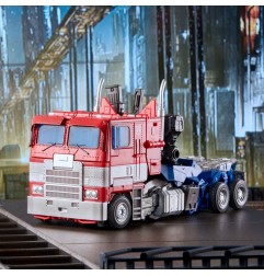 Transformers : Bumblebee - Figurine Masterpiece Movie Series MPM-12 Optimus Prime 28 cm