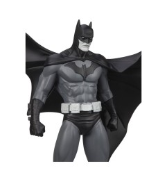 DC Direct - Statuette Resin Batman Black & White Batman (by Jorge Jimenez) 27 cm