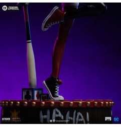 DC Comics - Statuette 1/10 Art Scale Harley Quinn (Gotham City Sirens) 22 cm