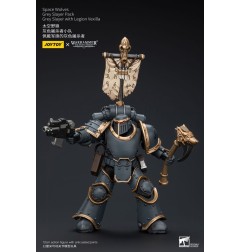 Warhammer The Horus Heresy - Figurine 1/18 Space Wolves Grey Slayer Pack Grey Slayer With Legion Vexilla 12 cm