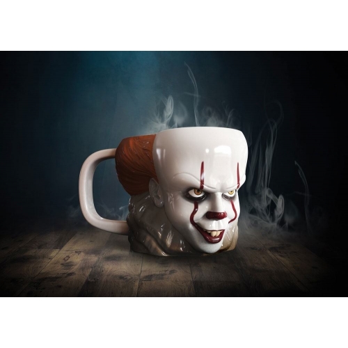 « Il » est revenu 2017 - Mug 3D Shaped Pennywise