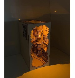 Harry Potter - Maquette Book Nook Tiny Adventures Chemin de Traverse 23 cm