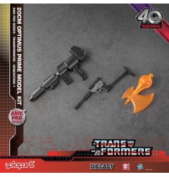 Transformers : Generation One - Figurine Plastic Model Kit AMK Pro Series Optimus Prime 20 cm