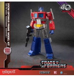 Transformers : Generation One - Figurine Plastic Model Kit AMK Pro Series Optimus Prime 20 cm